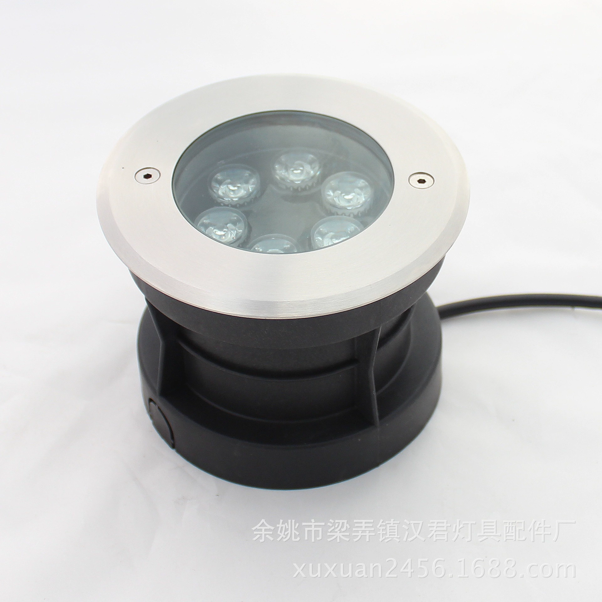 Đèn Led Âm Dưới Nước 6w Đế Chôn